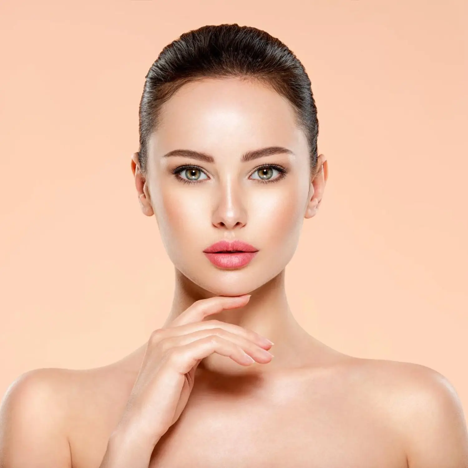 Make-up von Refine Aesthetics